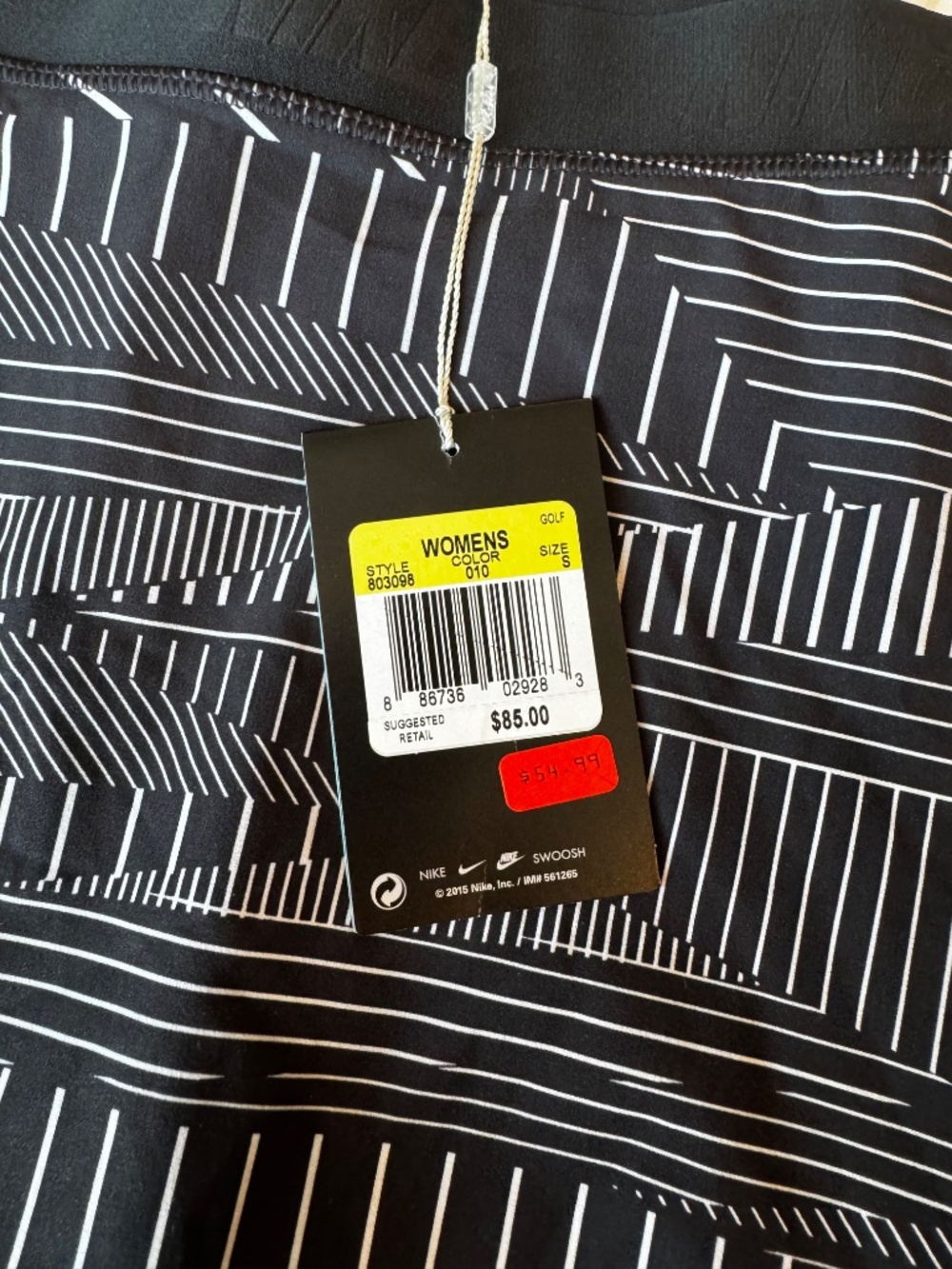 Nike Golf / Tennis Skort size S NEW - Picture 2 of 4